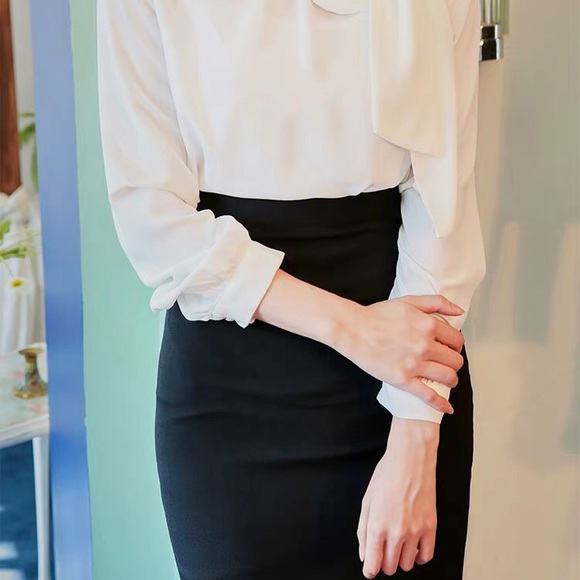 Korean white blouse with ties - Picture 5 of 8